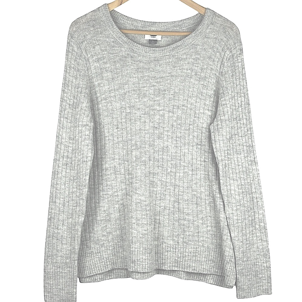 Old Navy Light Grey.Brushed Acrylic Long Sleeve rib knit lightweight sweater